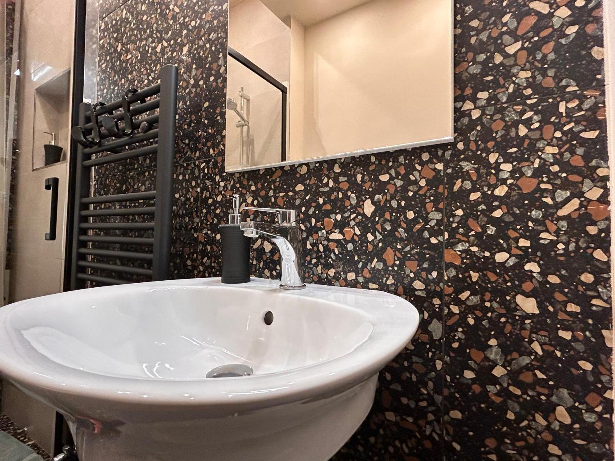 Casa Daura - Your Comfortable Apartment In Bologna - Parking エクステリア 写真
