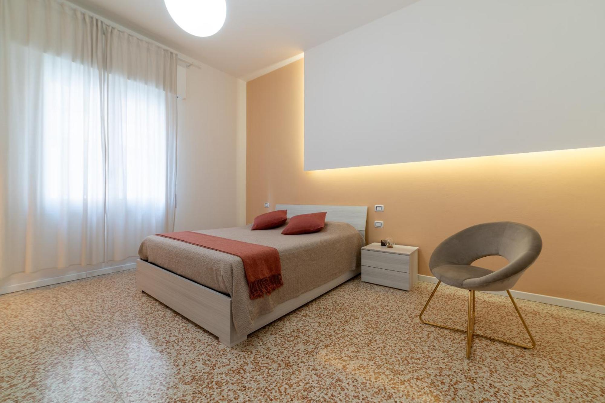 Casa Daura - Your Comfortable Apartment In Bologna - Parking エクステリア 写真